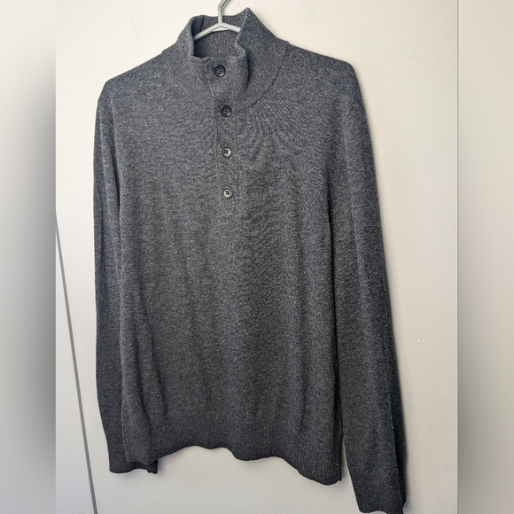 BANANA REPUBLIC Men Crewneck Shirt Long Sleeve 100% Merino Wool Size Large - Picture 1 of 9
